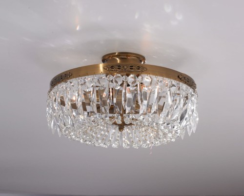 2e6b9484f83cd3dea30dedcb6698091d